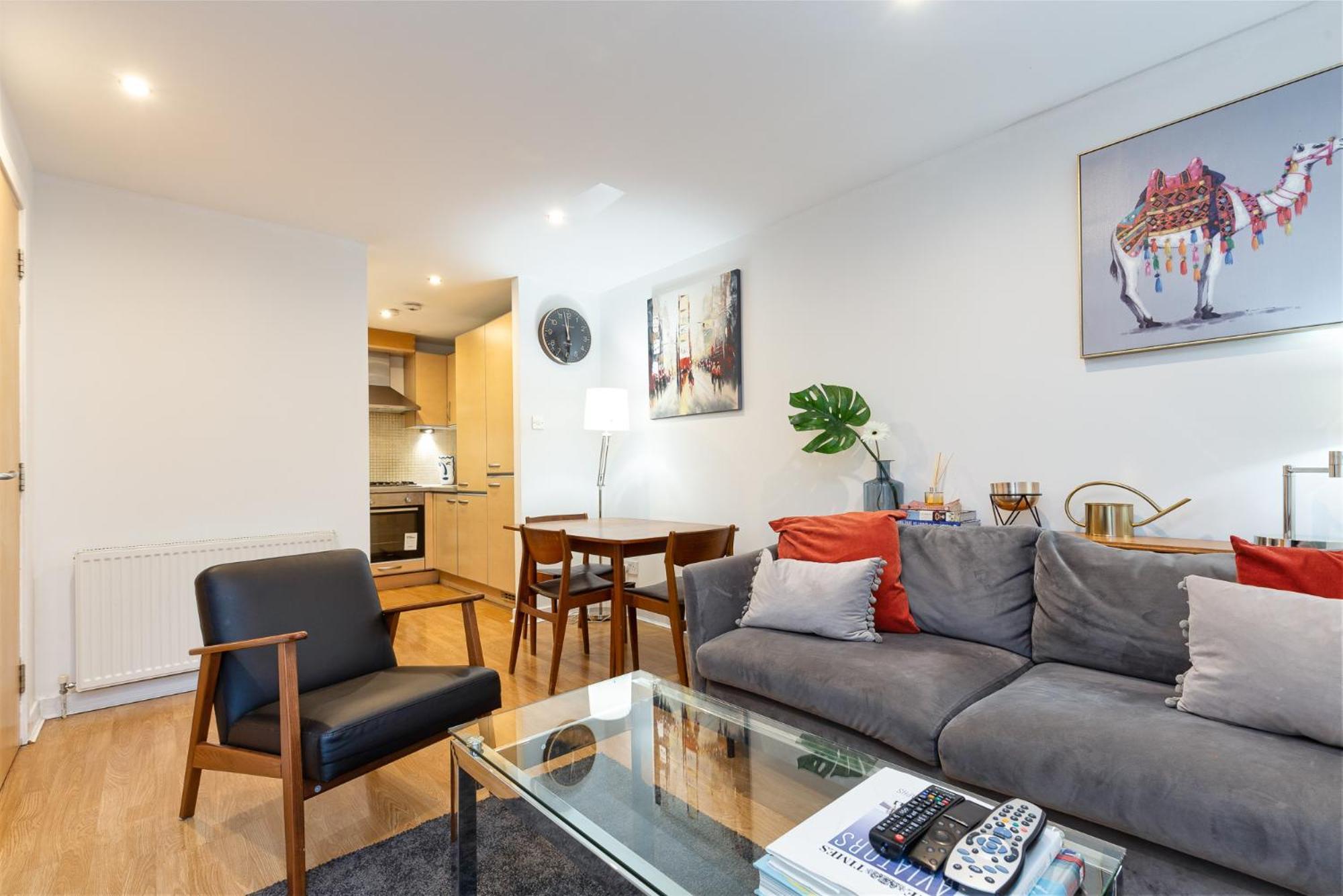 Modern 2 Bed Broompark/Central Apt. With Parking Glasgow Dış mekan fotoğraf